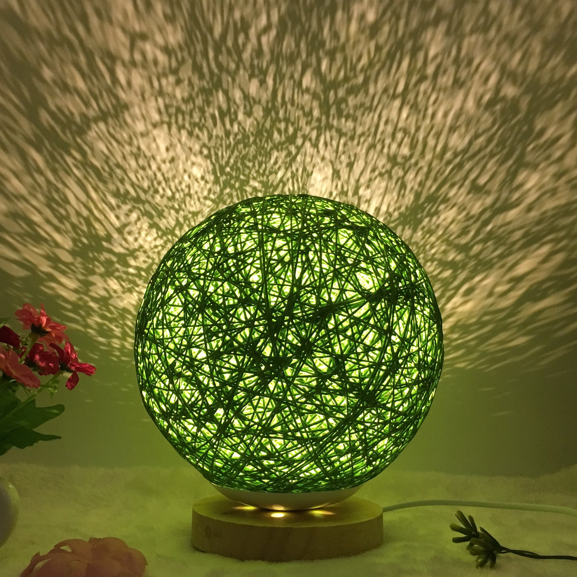 Creative Table Lamp - EverybodyBuying