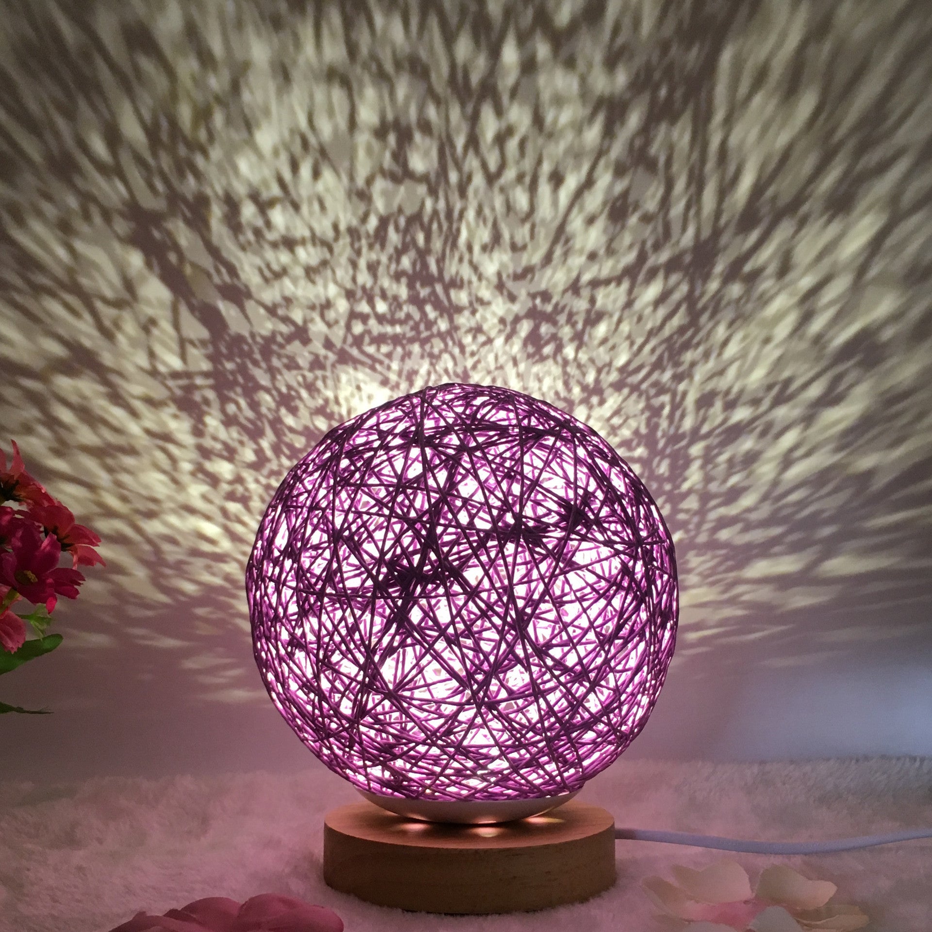 Creative Table Lamp - EverybodyBuying