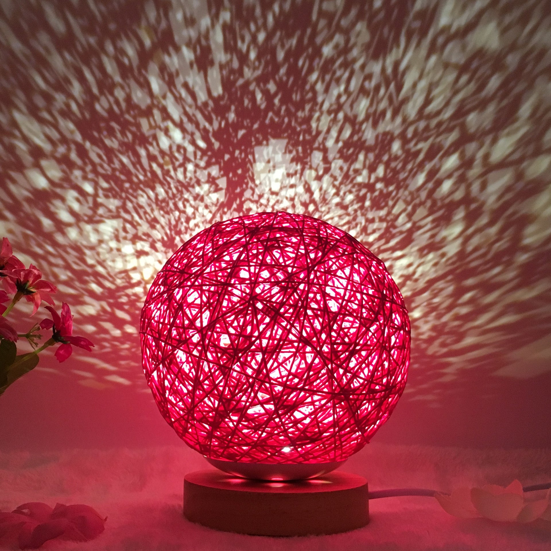 Creative Table Lamp - EverybodyBuying